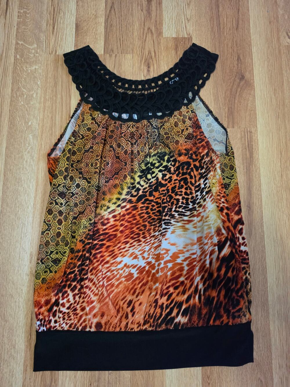 Animal Print Sleeveless Blouse Top Medium Crochet Neckline Brown Orange Size M